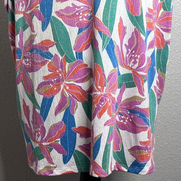 Lane Bryant Colorful Bloomcore Floral Sz 18/20 Short-Sleeve Blouse - Picture 5 of 11